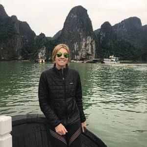 Meet your Posher, Dana